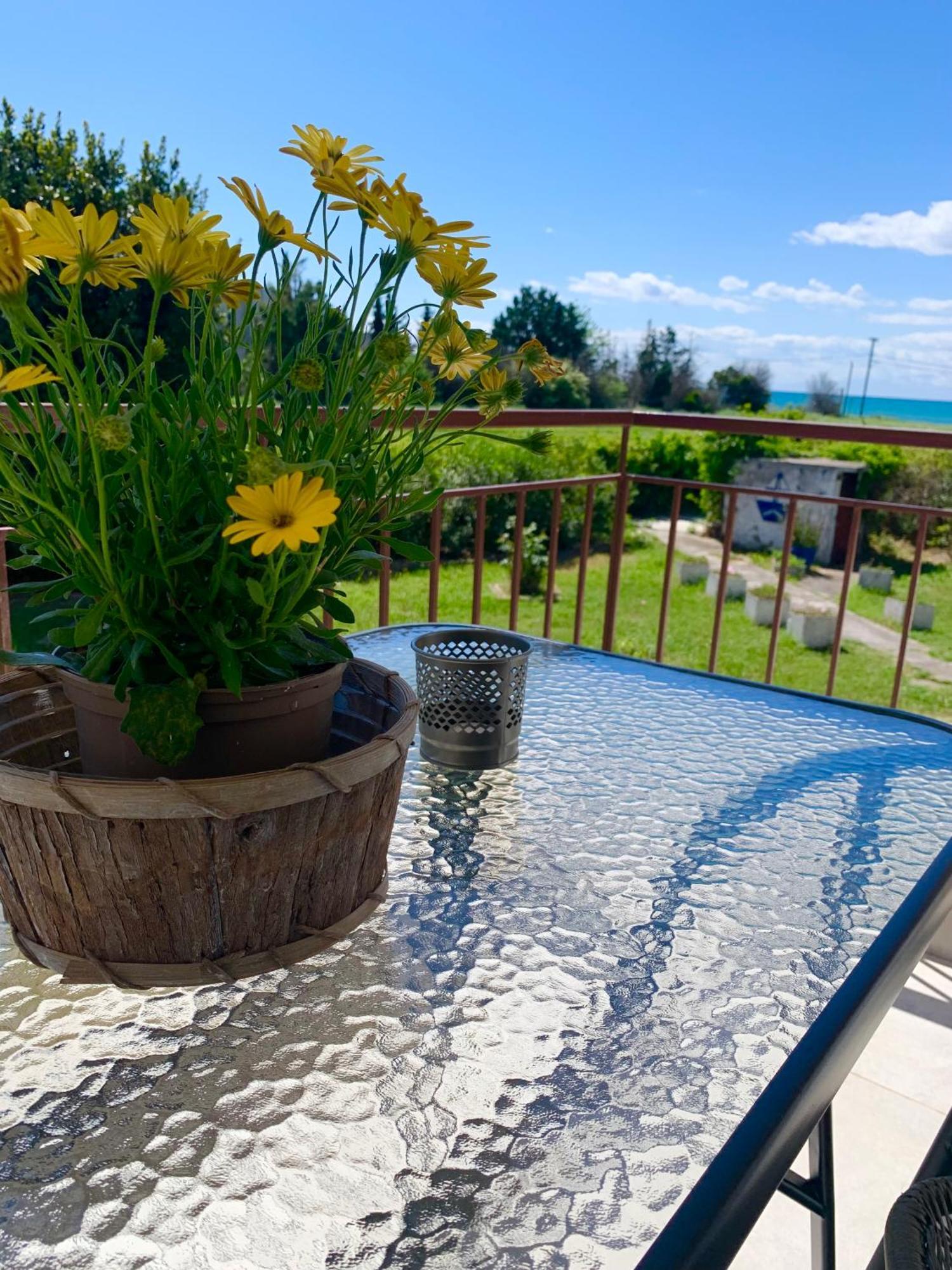 Lovely Apartment By The Sea 2 ….. Epanomí Ngoại thất bức ảnh